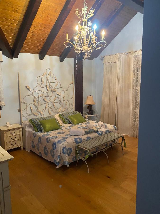 Casa Santiago Bed & Breakfast Argonos Exterior photo